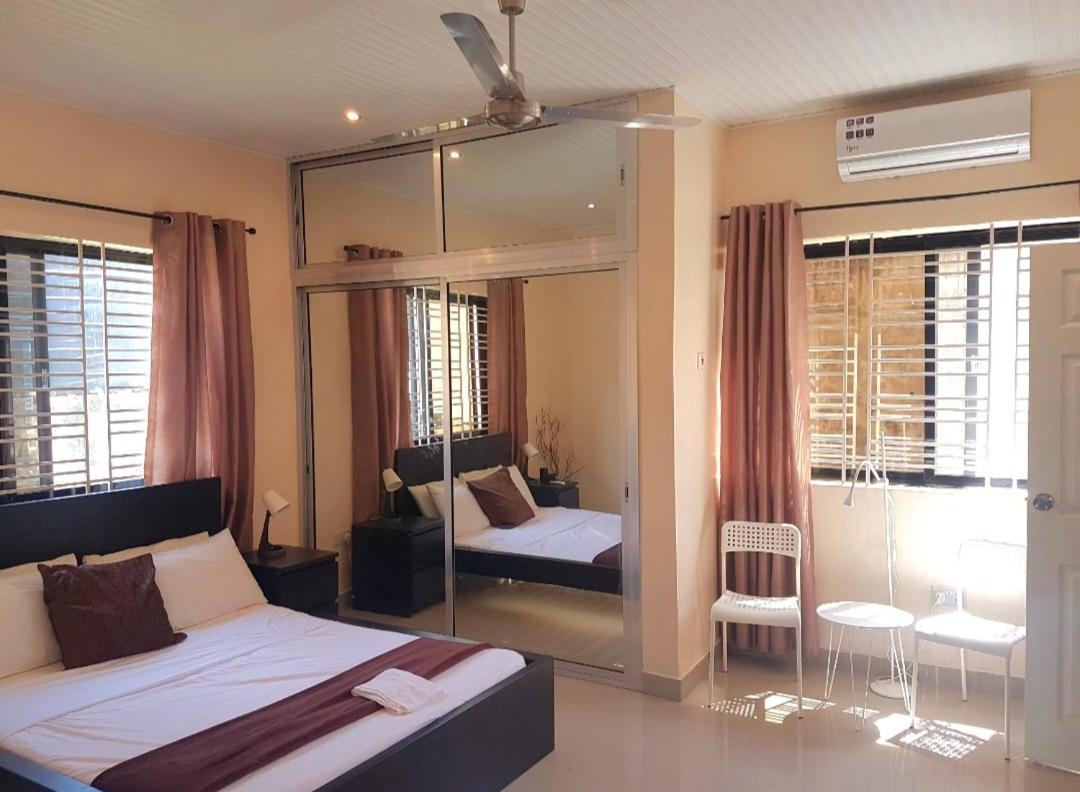 Portersville Private Lodge Freetown Ngoại thất bức ảnh